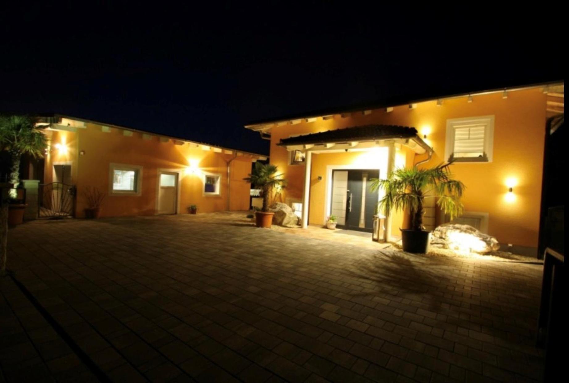 5 Sterne Centurion Ferienhaus Villa 2 Pools 86 Zoll Tv Aldersbach Екстериор снимка