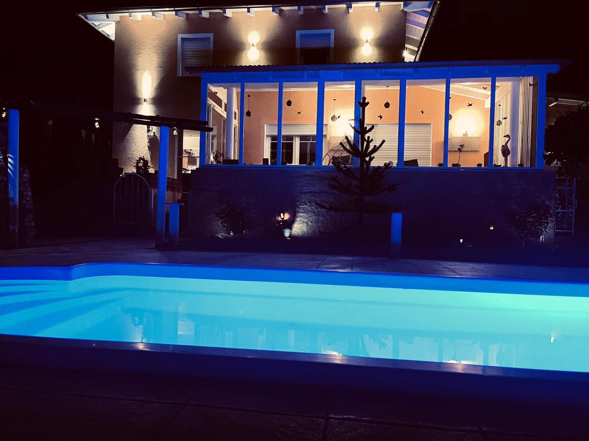5 Sterne Centurion Ferienhaus Villa 2 Pools 86 Zoll Tv Aldersbach Екстериор снимка